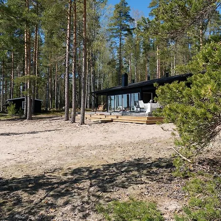 ベッド・アンド・ブレックファスト Utula Nature Retreat ルオコラハティ